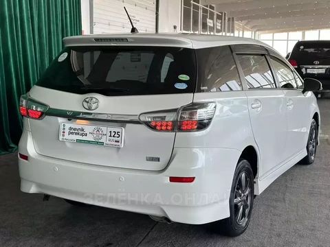 Toyota Wish 2012