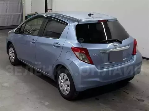 Toyota Vitz 2013