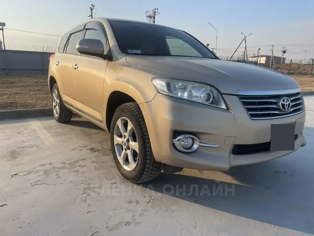 Toyota Vanguard 2011