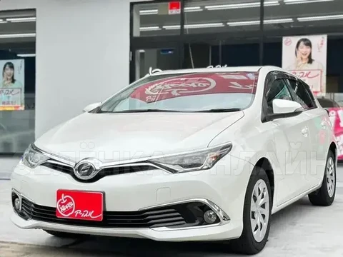 Toyota Auris 2015