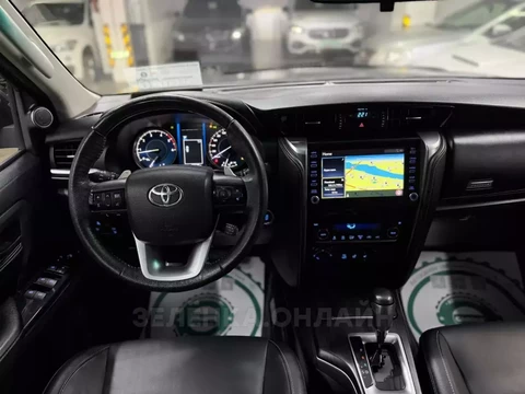 Toyota Fortuner 2020