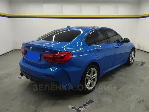 BMW 1 серии 2021