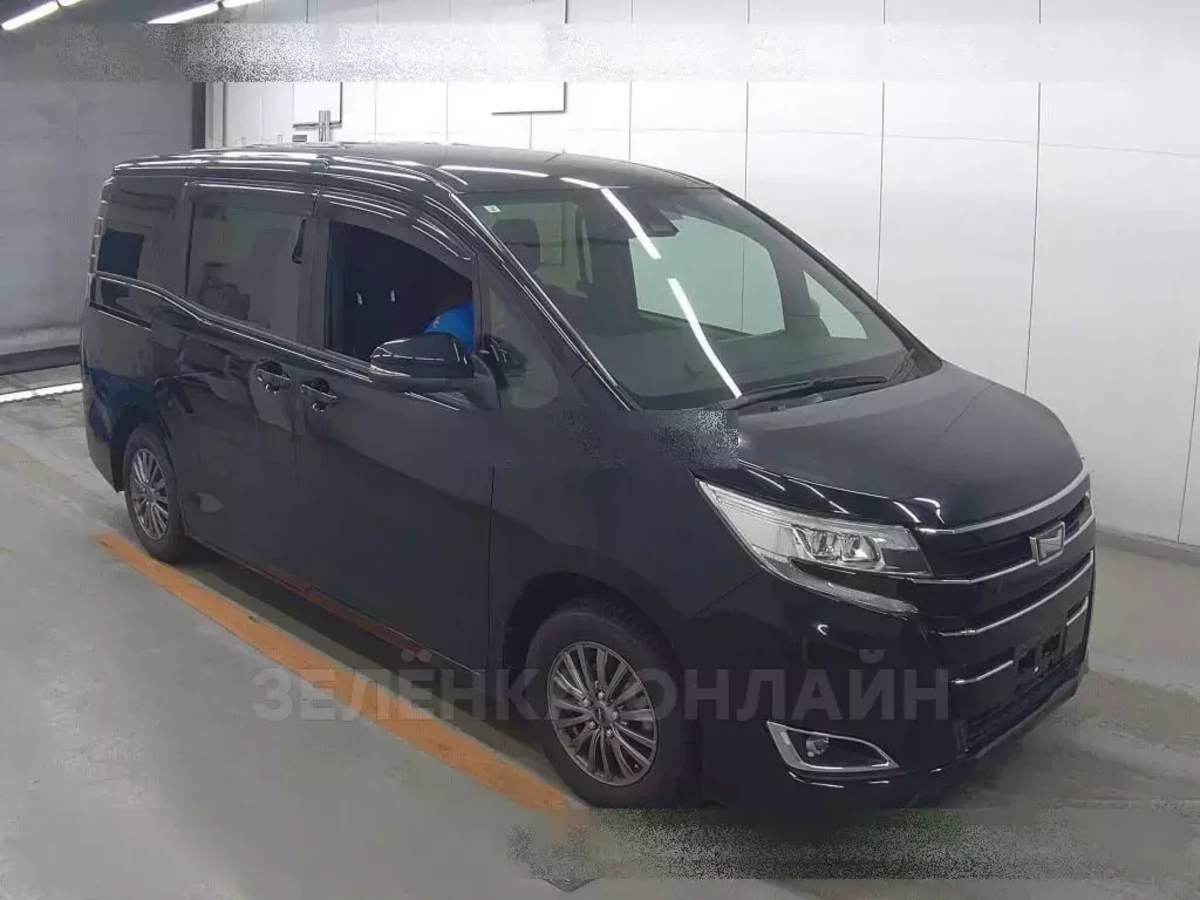Toyota Noah 2019
