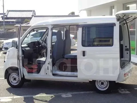 Daihatsu Hijet 2018