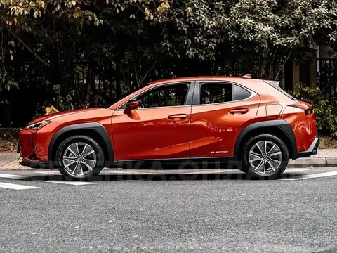 Lexus UX 2020