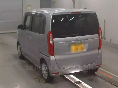 Honda N-BOX 2022