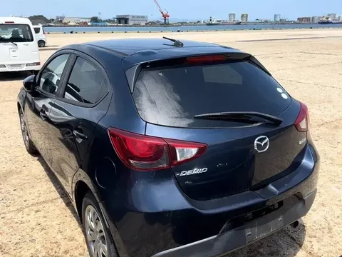 Mazda Demio 2016