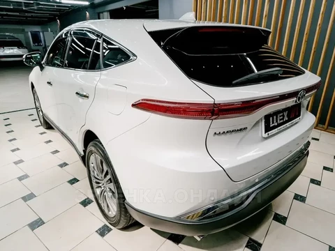 Toyota Harrier 2020