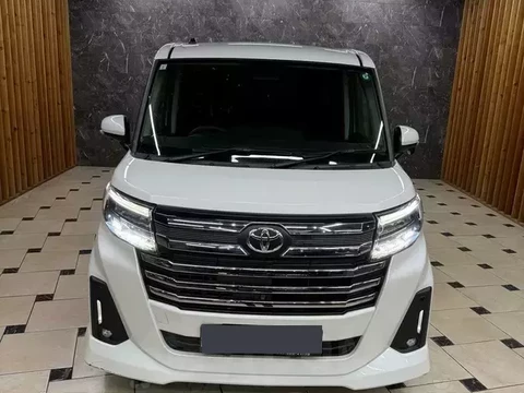Toyota Roomy 2021