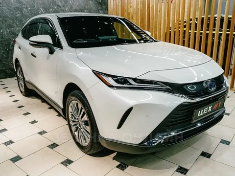 Toyota Harrier 2020