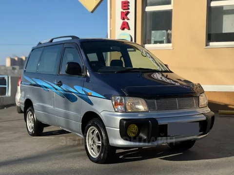 Toyota Town Ace Noah 1998