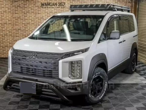 Mitsubishi Delica D:5 2023