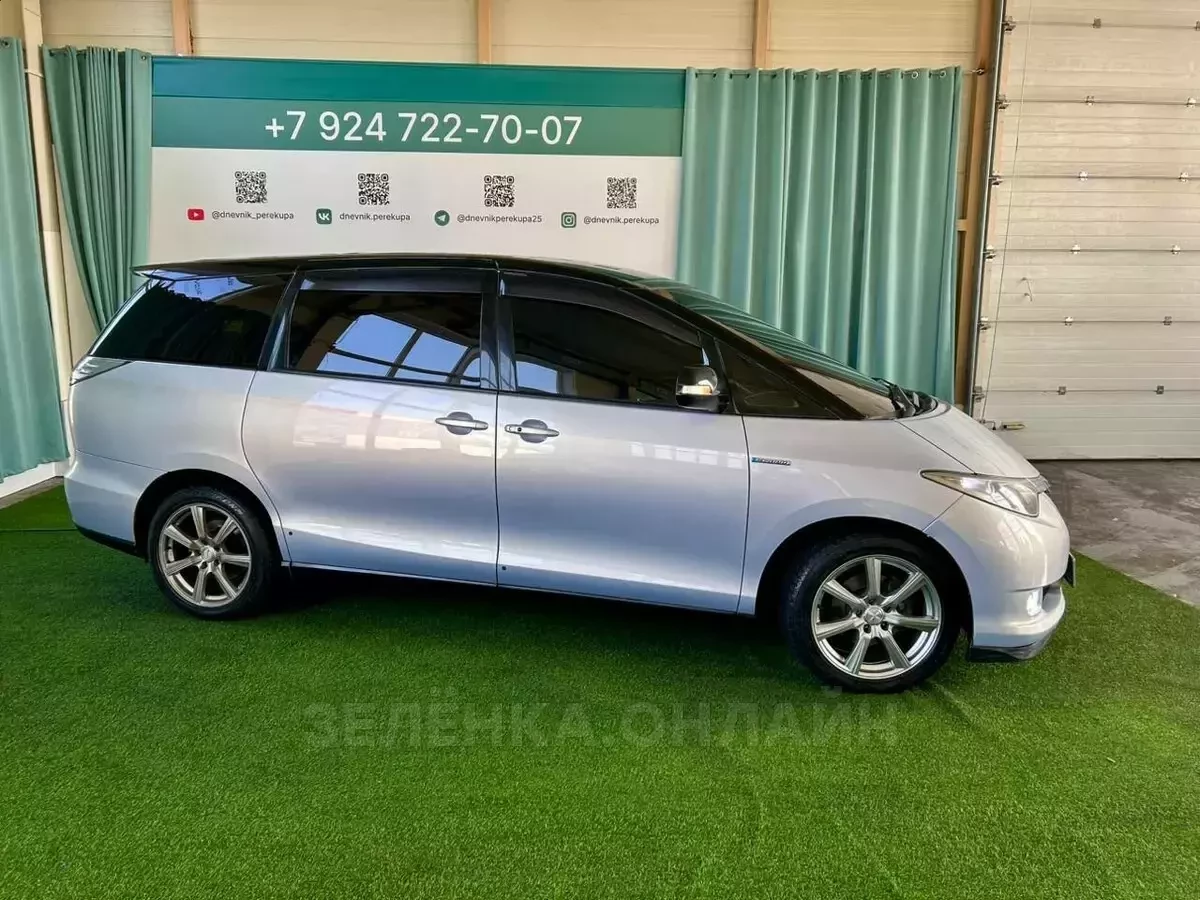 Toyota Estima 2006