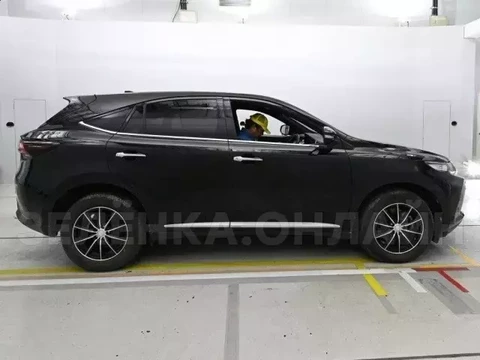 Toyota Harrier 2017