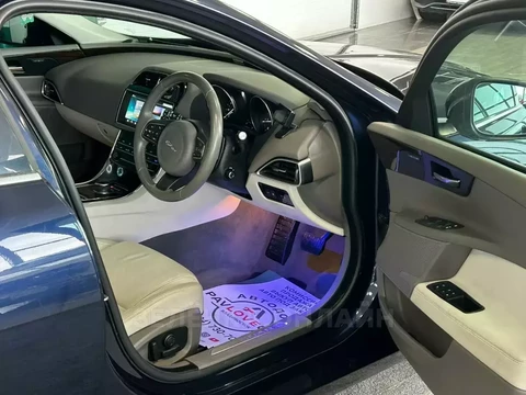Jaguar XE 2016