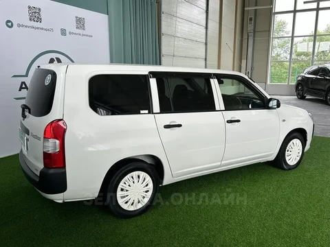 Toyota Probox 2018