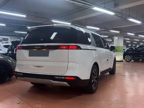 Kia Carnival 2021
