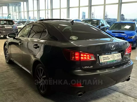 Lexus IS 2010