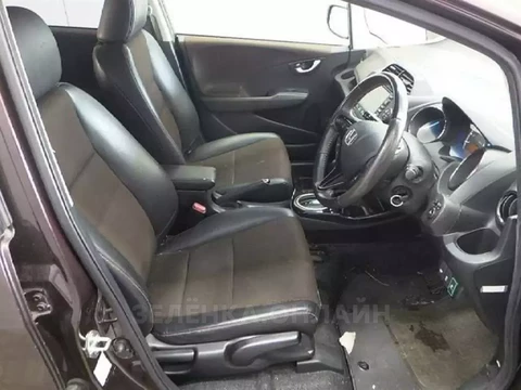 Honda Fit Shuttle 2012