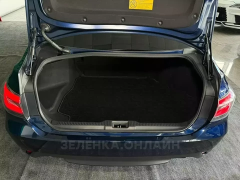 Toyota Crown 2018
