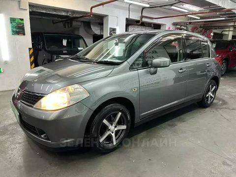 Nissan Tiida 2006