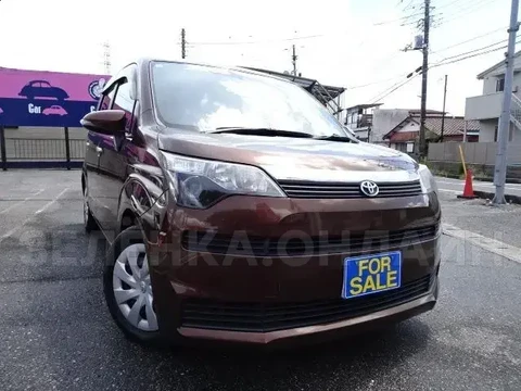 Toyota Spade 2013