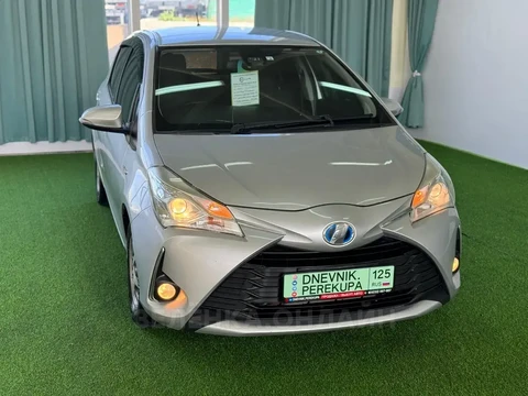 Toyota Vitz 2017