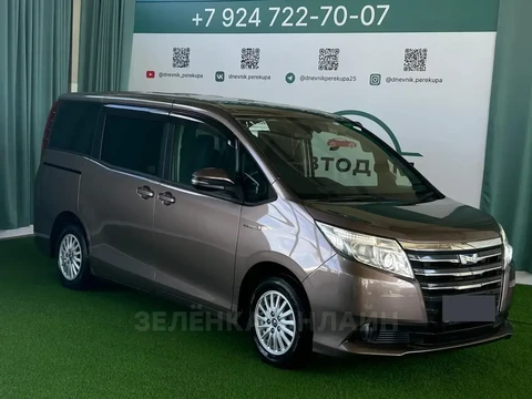 Toyota Noah 2014