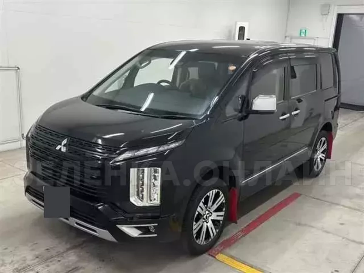 Mitsubishi Delica D:5 2022