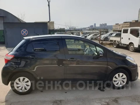 Toyota Vitz 2017