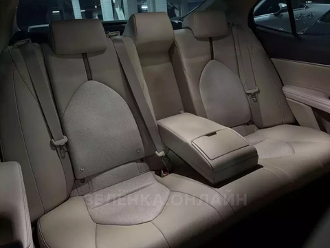 Toyota Camry 2018