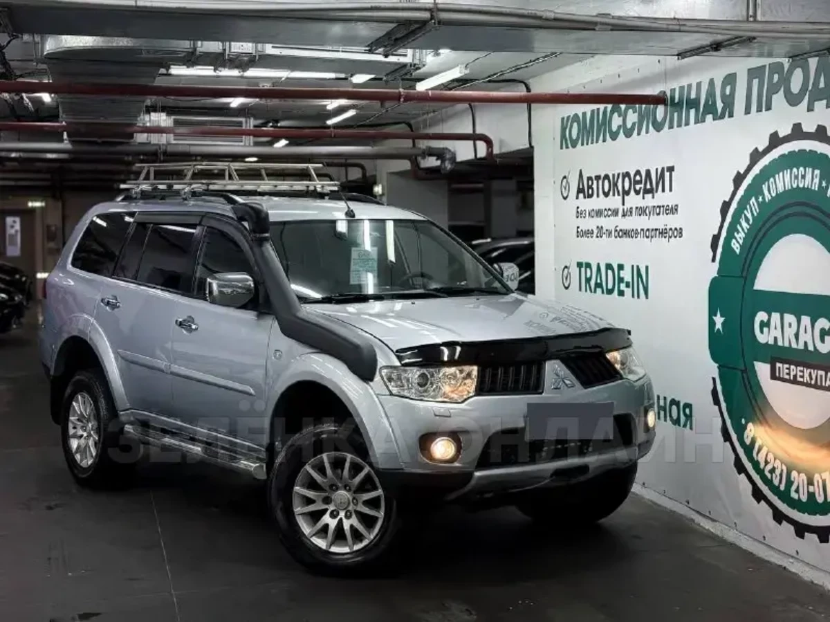 Mitsubishi Pajero Sport 2011