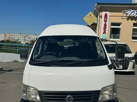 Nissan Caravan 2004