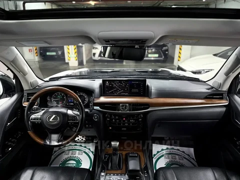 Lexus LX570 2017