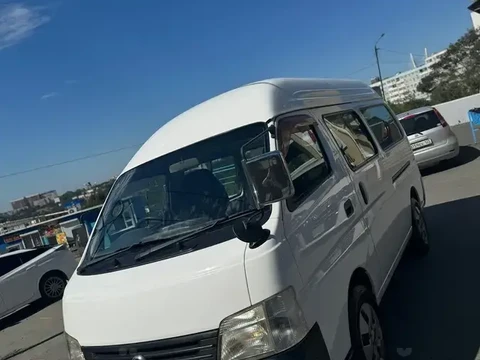 Nissan Caravan 2004