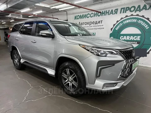 Toyota Fortuner 2021