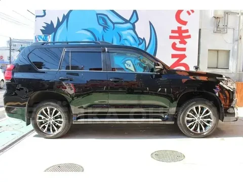 Toyota Land Cruiser Prado 2021