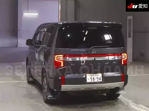 Mitsubishi Delica D:5 2023
