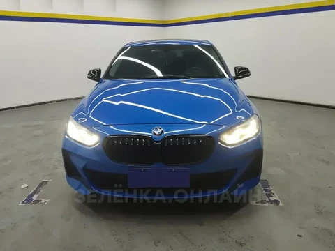 BMW 1 серии 2021