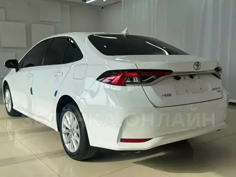 Toyota  2021