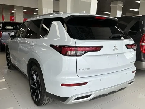 Mitsubishi Outlander 2022