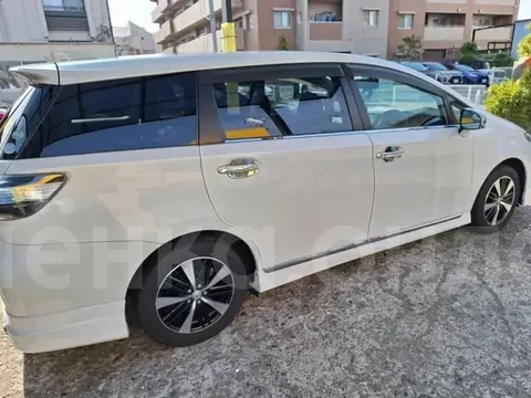 Toyota Wish 2017