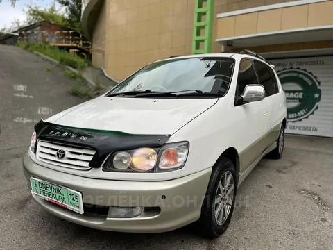 Toyota Ipsum 1998