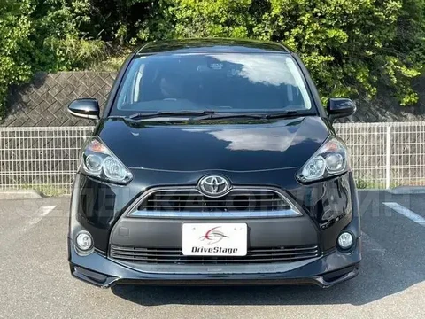 Toyota Sienta 2017