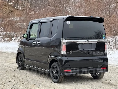 Honda N-BOX 2017