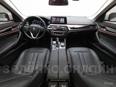 BMW 5 серии 2019