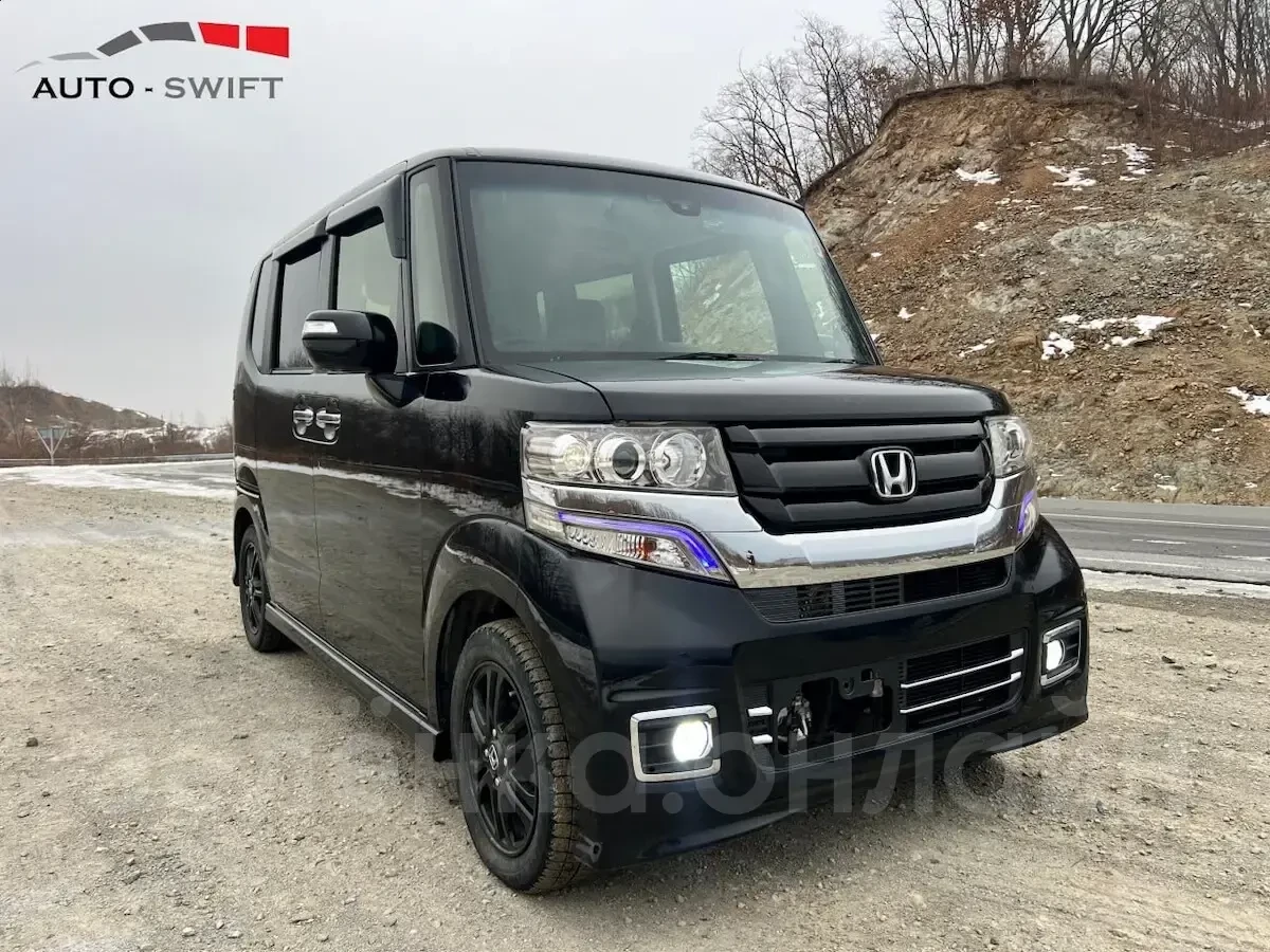 Honda N-BOX 2017