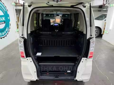 Honda N-BOX 2016