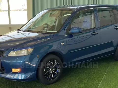 Mazda Demio 2003