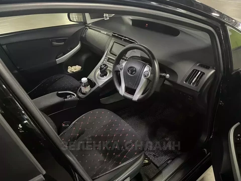 Toyota Prius 2014